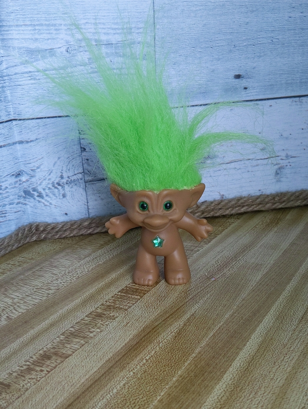 Vintage 1990s Ace Novelty Treasure Troll Doll – 5” Green Hair & Star Wishstone